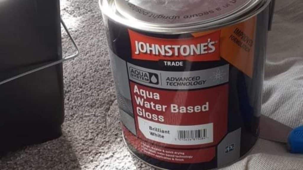 Johnstone's water'based paint