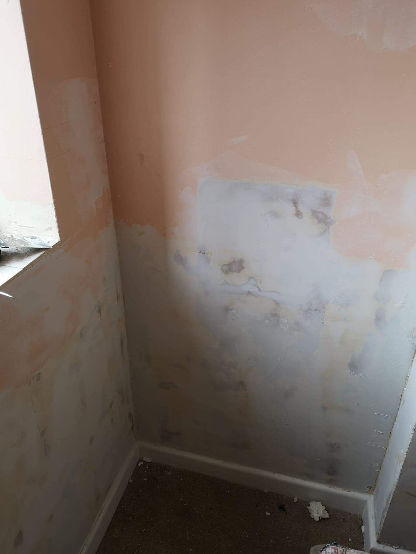 Easifill Ready Mixed Filler from Gyproc Decorator