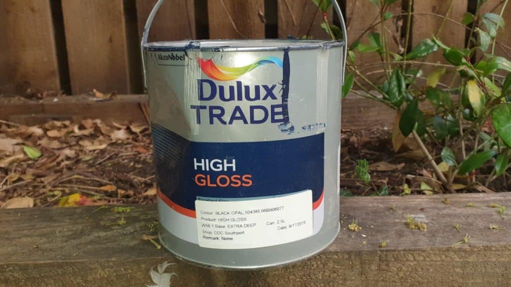 Dulux Trade High Gloss - an oil-based glossy product to be used inside
