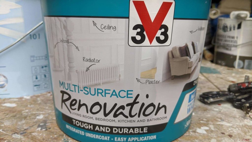 V33 Renovation Pure brilliant white Matt Multi-surface paint for interior use