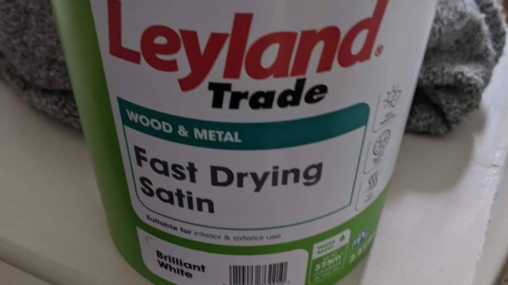 Leyland Fast Drying Satin - water-based paint for internal and external woodwork