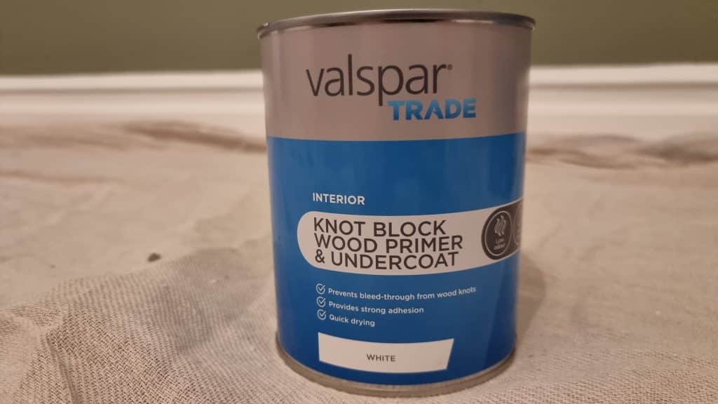 tin of Valspar Trade Knot Block