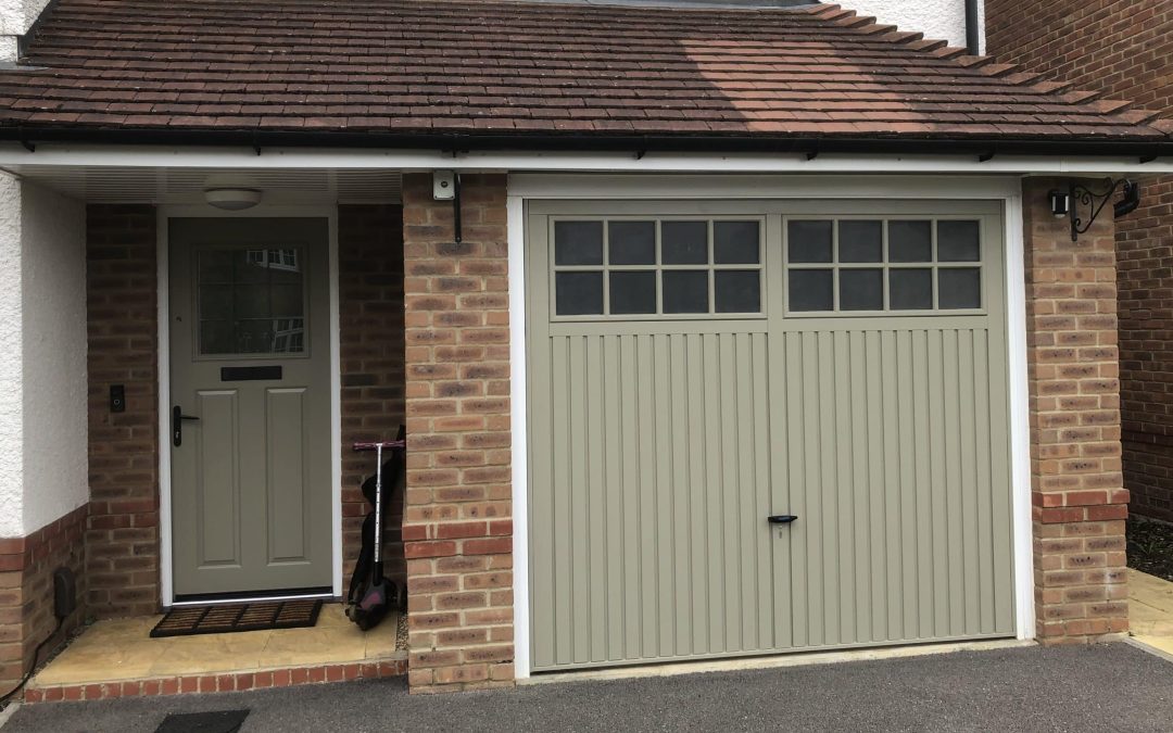 How to Paint a Garage Door