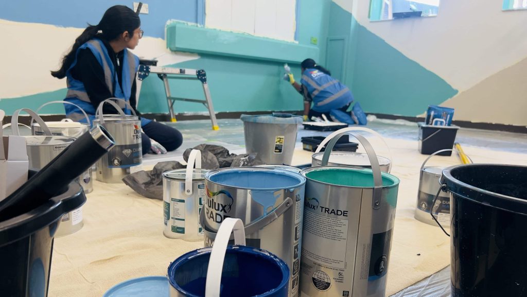 Dulux decorates Slough Community Centres